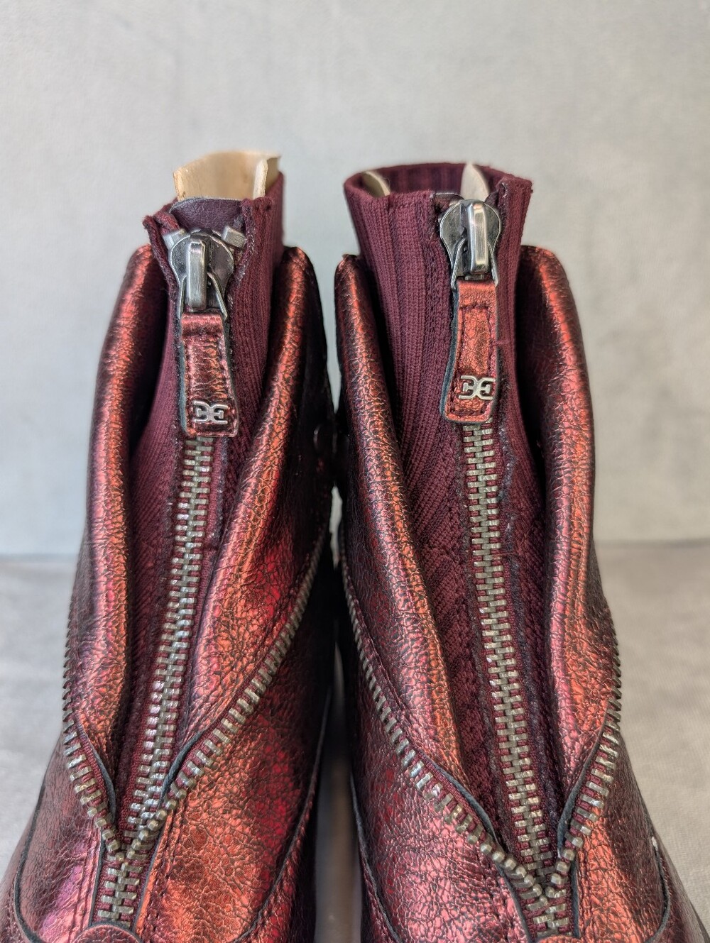 Sam Edelman Linds Chelsea Boot Bordeaux Distressed Leather Women's Size 8.5 - Picture 5 of 12